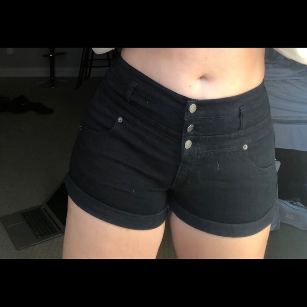 Mossimo sz 12 high rise stretchy denim shorts